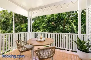 Tropic Retreat Palm Cove - Image 2