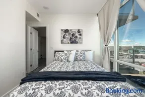 UC Stampede Condo by Train, Hospital, free UG parking & Gym, AC, full kitchen - Image 3