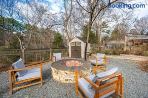 The Blue Haven Bungalow - Image 1