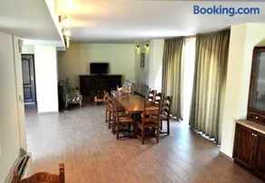 Yustina VIllas Къща за гости - Image 2