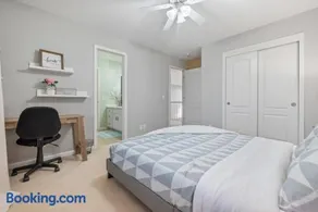 Family-Friendly 4BR with King Beds and Game Room - Image 2
