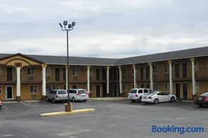 Economy Inn & Suites Joplin - Image 3