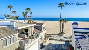 New Renovated Beach Home with Ocean Views - Image 3