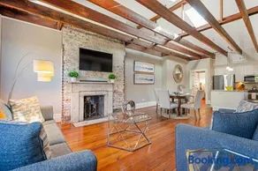 Sprawling Penthouse with Rooftop Deck Blocks from the River - Image 2