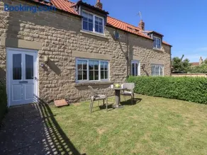 8 Pottergate Mews - Image 2