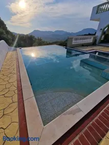 Olive Villa - Image 2