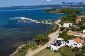 Beachfront house Miamore - 10 m from the sea - Image 3