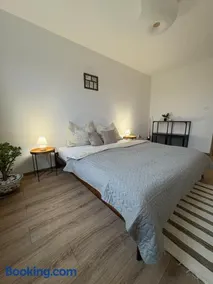 Štýlový oddychový byt s bezplatným parkovaním - Image 4
