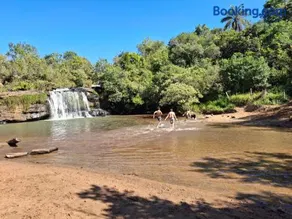 Chácara com piscina condominio cachoeira - Image 2