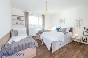 Riverside Apartments - Image 3