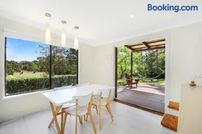 Retreat w Pool on Acreage - Image 4
