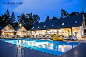 Holiday Park & Resort Pobierowo - całodniowe animacje i podgrzewany basen w cenie - Image 1