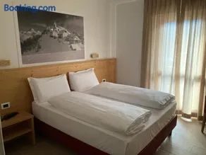 Hotel Nevada - Image 2
