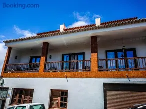 El Jardín de las Retamas - Image 1