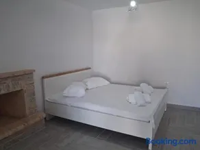 Makri Guest House - Image 2