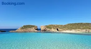 Large and modern apartment in the centre of Malta - Image 5