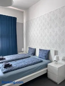Downtown Apartments - Image 1