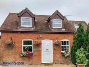 The Cottage - Image 3