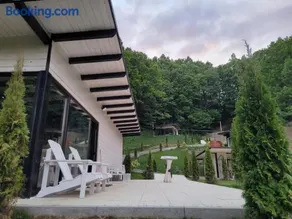Cabanele Din Valea Ursului - Image 2