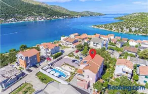 Awesome Apartment In Grebastica - Image 2