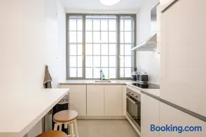 THE GOOD FLATS - Image 4
