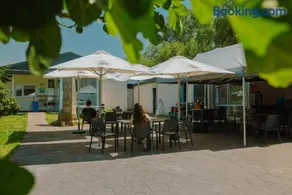 Albergue A Lagoa - Private Rooms - Image 1