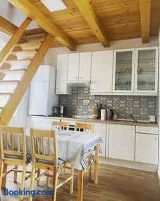 Eiross Apartmanház - Image 4