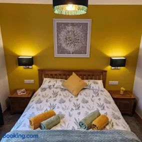Deeside Holiday Cottages - Image 2