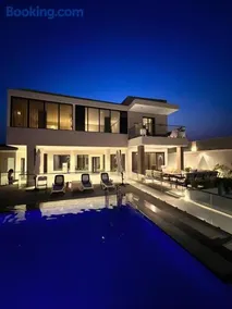 Al Qand Chalet For Families Only - Image 2