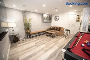Luxury 2BR Guest Suite - Image 2