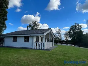 Welkom Bij Mario, Een Charmante Chalet Gelegen Aan Een Vijver In Bosrijke Omgeving Waar Je Tot Rust Kan Komen. - Image 3