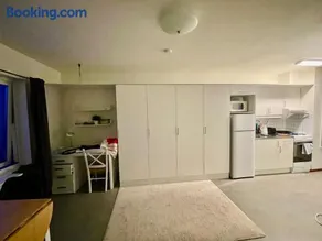 A one room apartment, Cozy and calm - Image 5