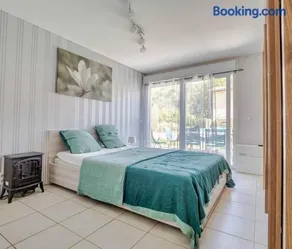 Elegant Holiday Home in Gagnières with Swimming Pool - Image 5