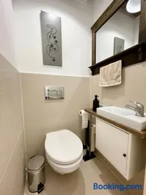 A22 Home Budapest - Image 2