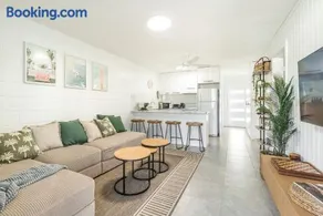 Iluka Villa 4 - Image 2