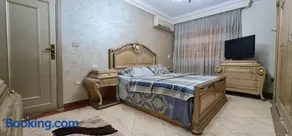 Comfy 3 Bedrooms Apartment in Cairo 96 - Image 2