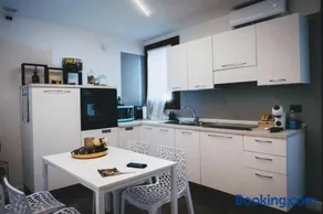Suite 31 - Image 3