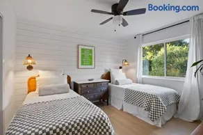 Luxury Ojai Escape Pool, Jacuzzi & Tennis Court - Image 3