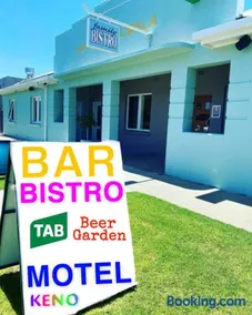 Lake Mulwala Hotel - Image 2