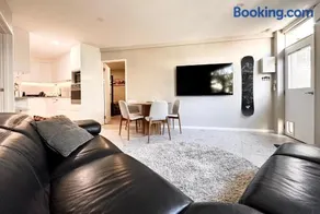 Full Circle Apartments - Image 5