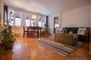 Apartamento apto para niños con jardín, barbacoa y terraza - Image 3
