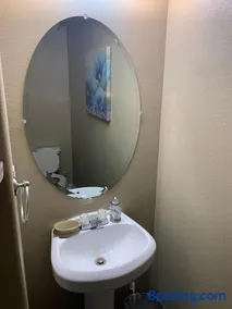 Furnished five bedroom and gated community - Image 2