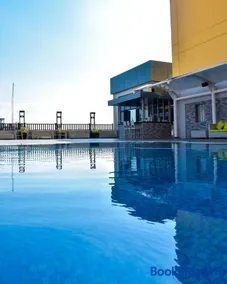 The Royal Mandaya Hotel - Image 4