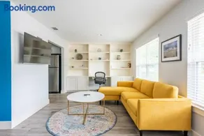 3 BR Family Home Mueller Area & Pet Friendly - Image 1