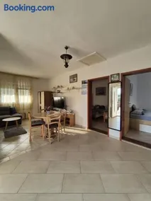 Apartment Fish - Image 4