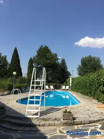 Villa Aurelia - Casa de campo con jardín y piscina entre Madrid y Segovia - Image 1