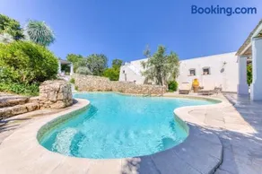 Tia Maria Country Inn - Image 1