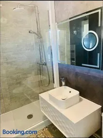 Appartement élégant avec Balcon à 5 min de Honfleur parking et piscine - Image 4