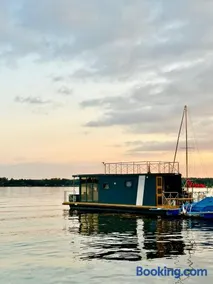 Houseboat Zegrze - Image 3
