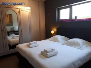 Au Paradis Guesthouse - Image 3